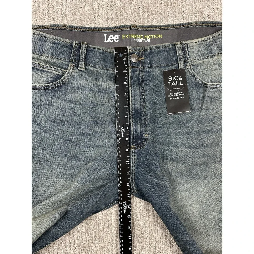 Lee Extreme Motion Jeans Mens 46x30 Blue Medium Wash Taper Stretch Big & Tall